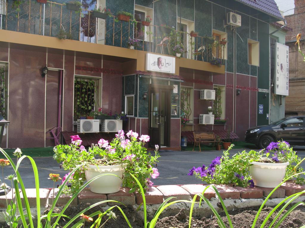 Yellow Unlimited Hotel 4 Jarkov Exterior foto