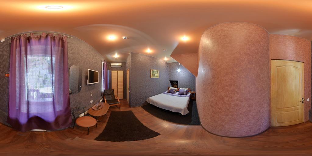 Yellow Unlimited Hotel 4 Jarkov Exterior foto